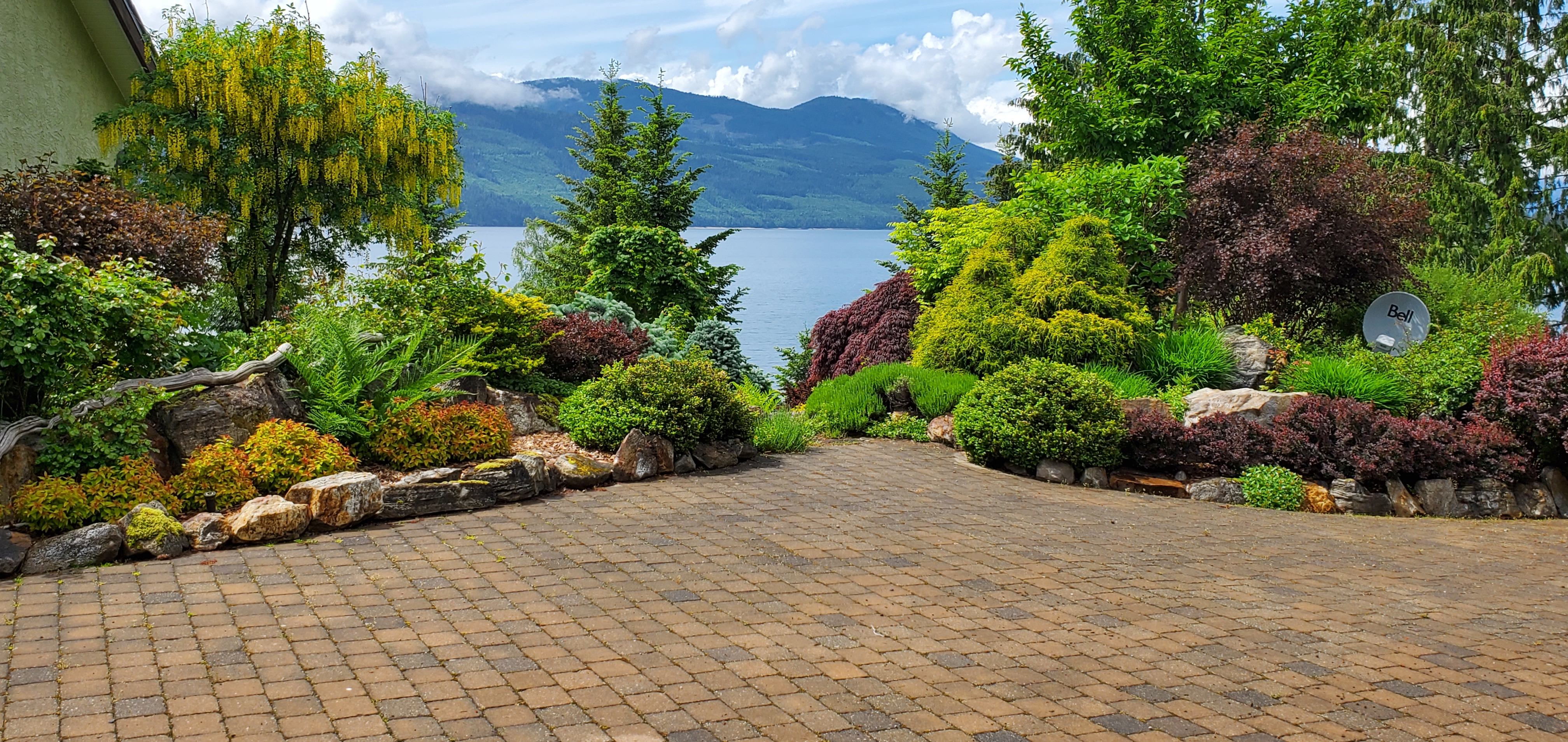 Gardens by Ray Nikkel - Cared for by W.A Gardening